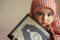Manfaat kerudung untuk bayi muslim
