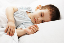 Kapan Anak Boleh Tidur Sendiri?