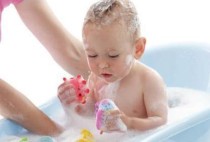 Perhatikan Sampo Dan Sabun Bayi Anak Anda